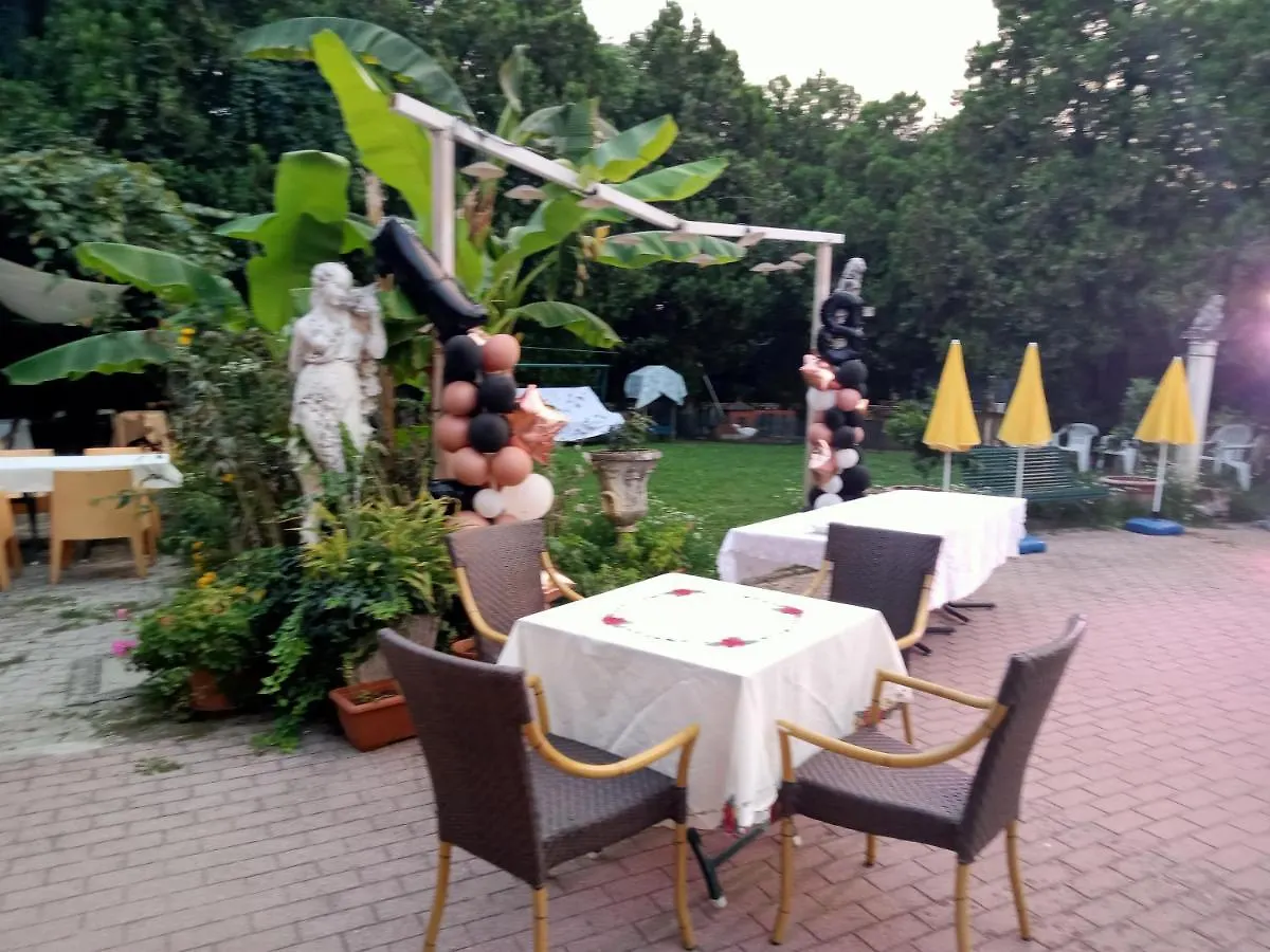 Grazzano Antica Stazione Hotel Grazzano Visconti Guest house